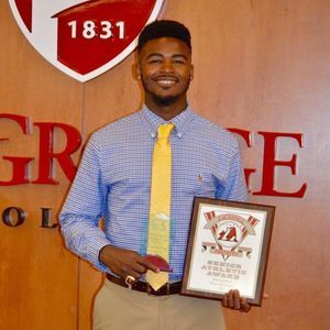 Meet your Posher, Braxton